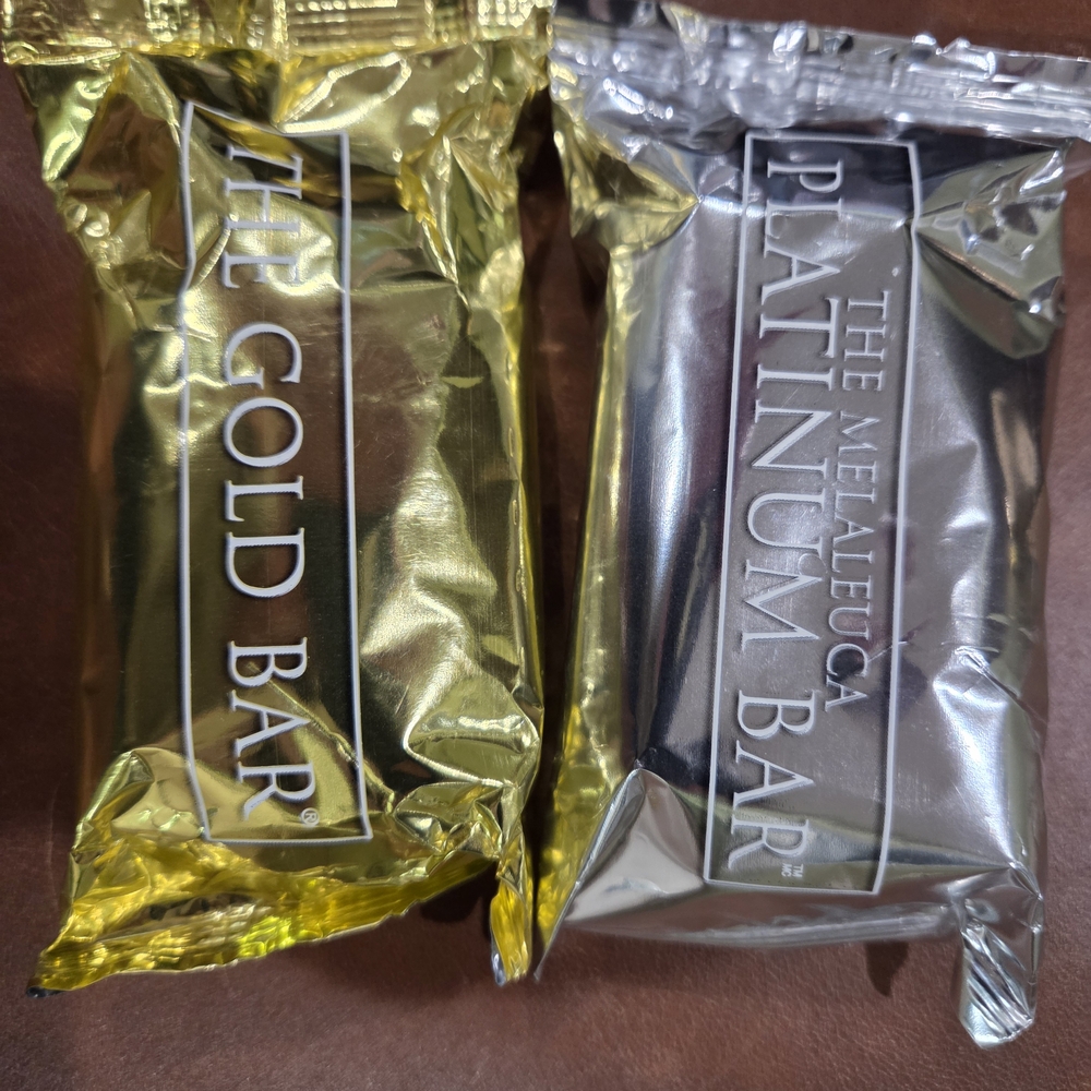 Gold and Platinum Bar Set
